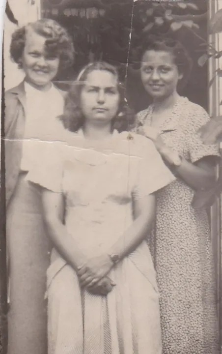 Michnay Márta, Roóz Magdi, Gosztonyi Hilda